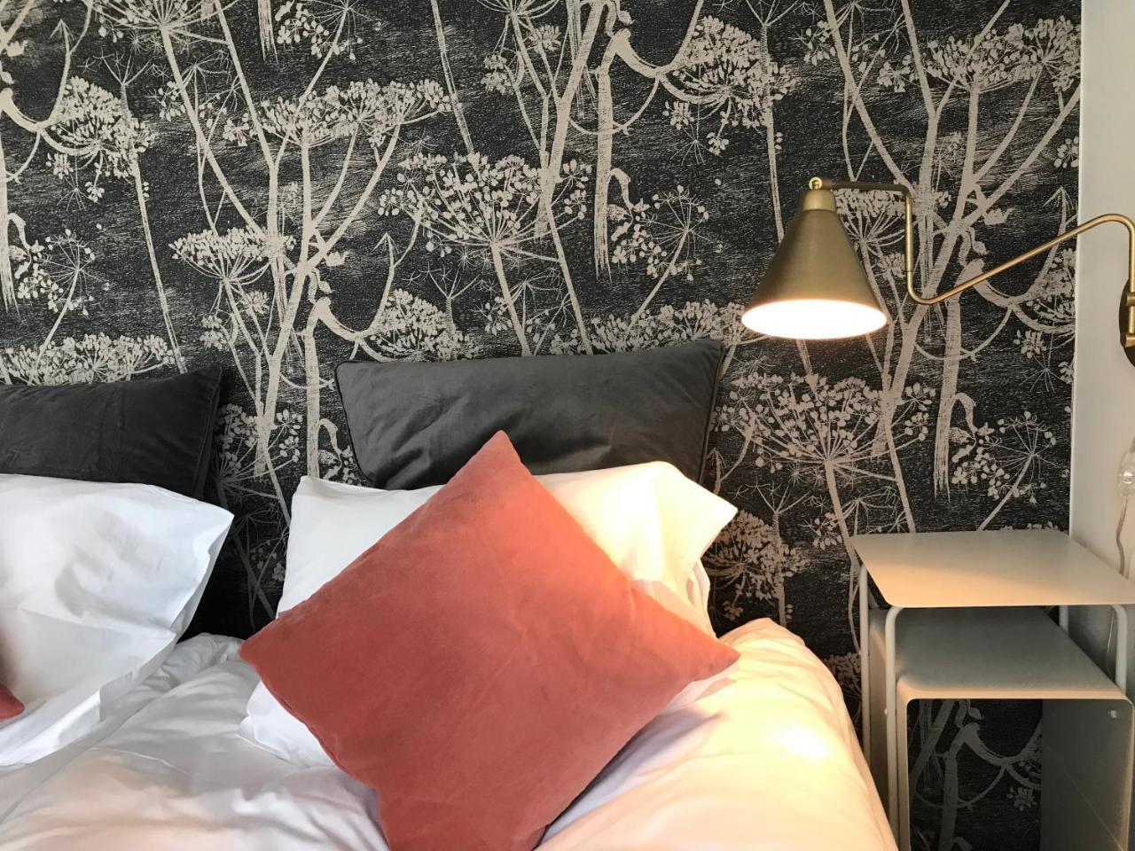 Theater Row Apartments Reykjavik Bagian luar foto